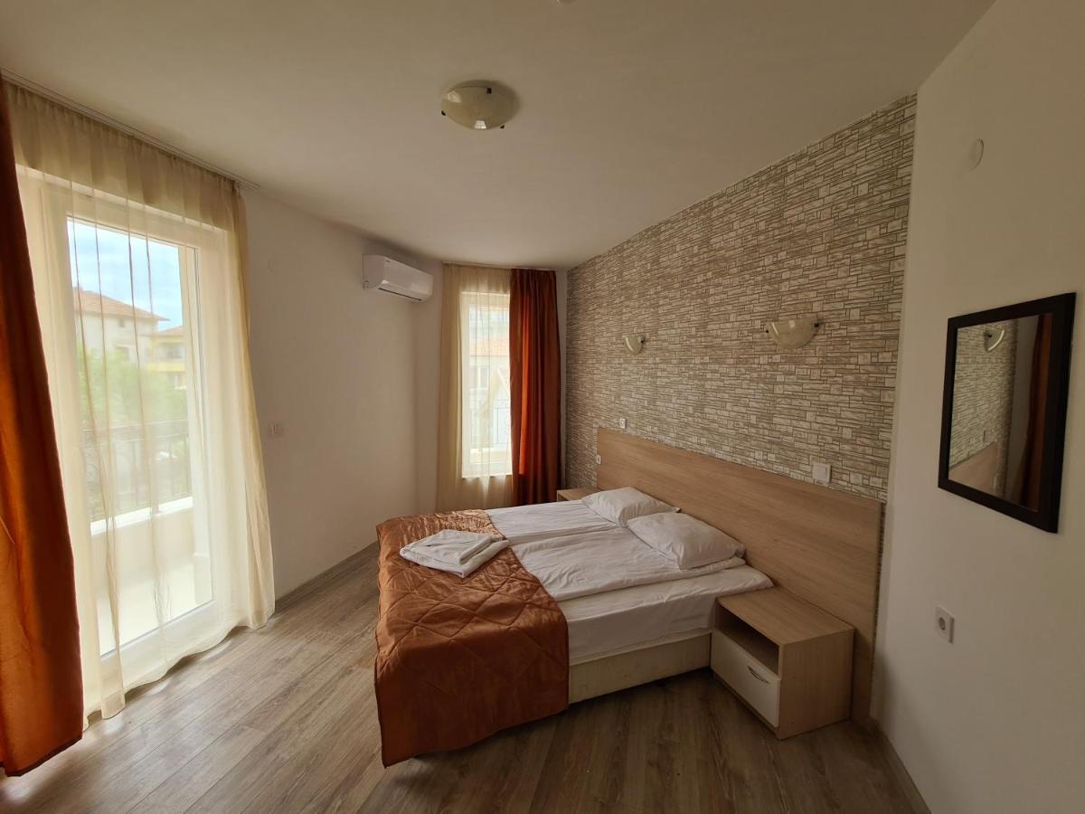 Mida Apartment Обзор Екстериор снимка