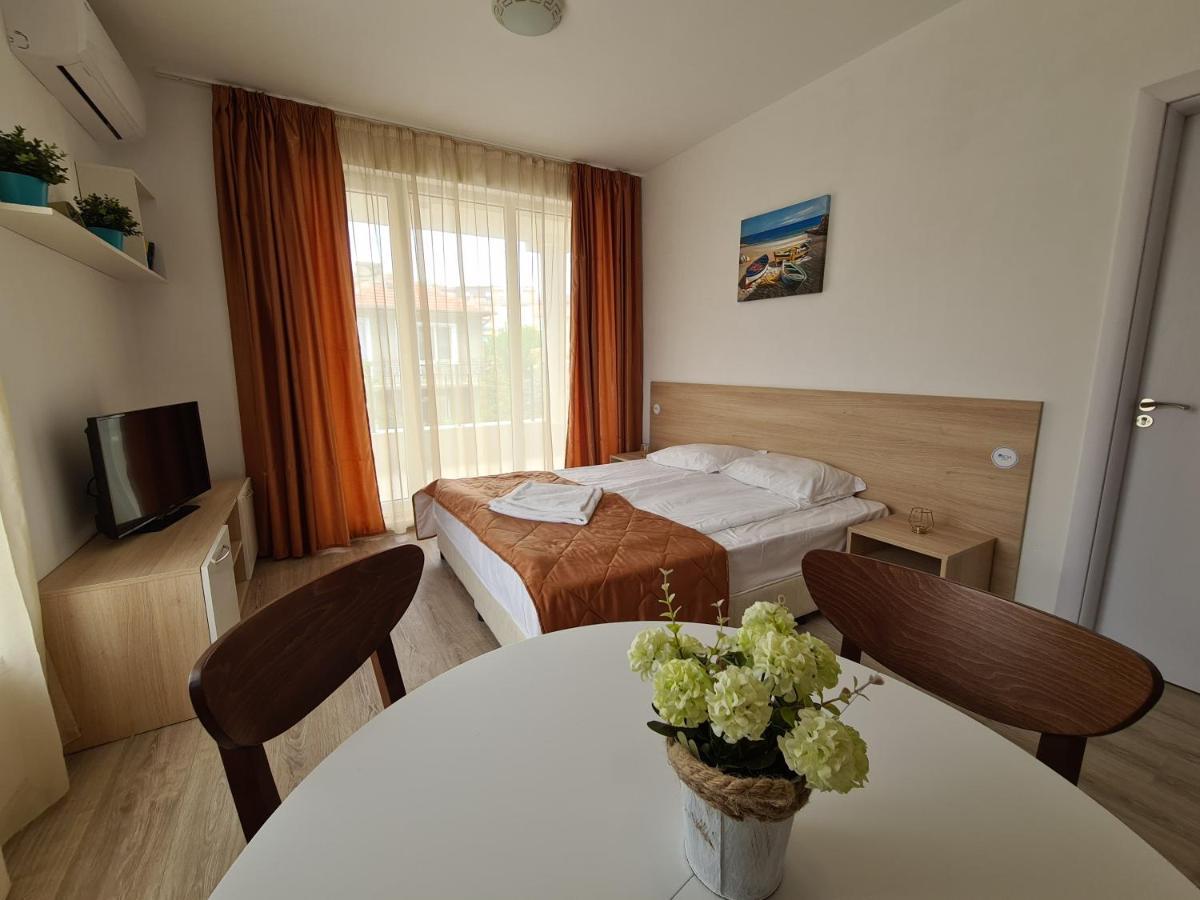 Mida Apartment Обзор Екстериор снимка